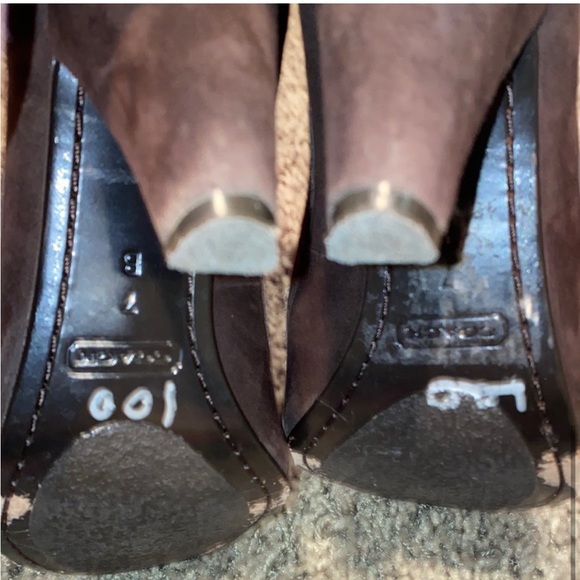 Coach Heels - Picture 9 of 9